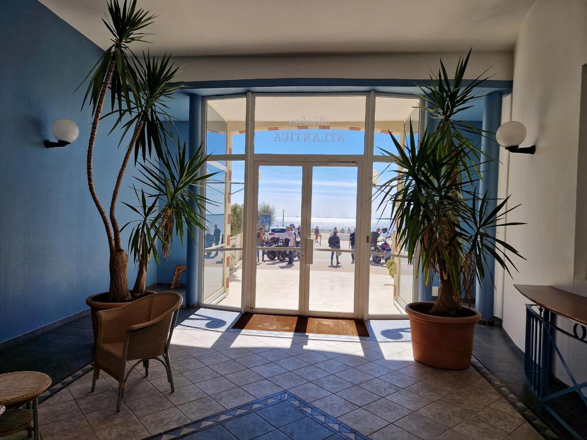 Appartement Pres De La Plage - 4 Pers, Piscine Ouverte, Parking, Animaux Acceptes - Fr-1-706-12 Chatelaillon-Plage Exterior photo